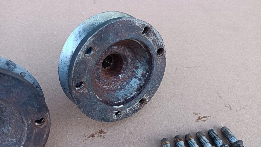 фото №6, Asymetryczne фланцы дифференциал мост + болты bmw e46 330i 3,0 механическая коробка передач