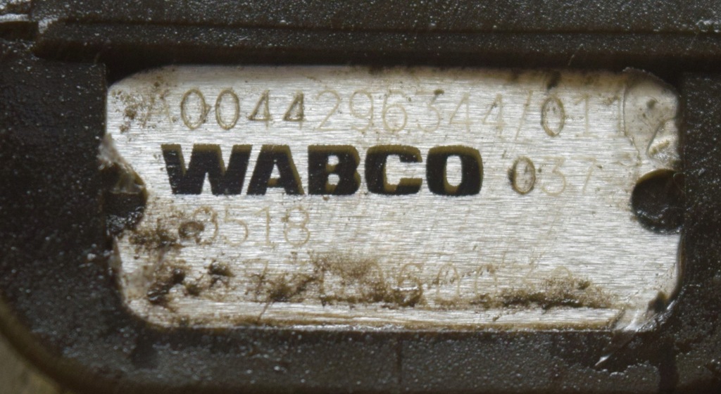 фото №5, Клапан управляющий полуприцепа mercedes actros