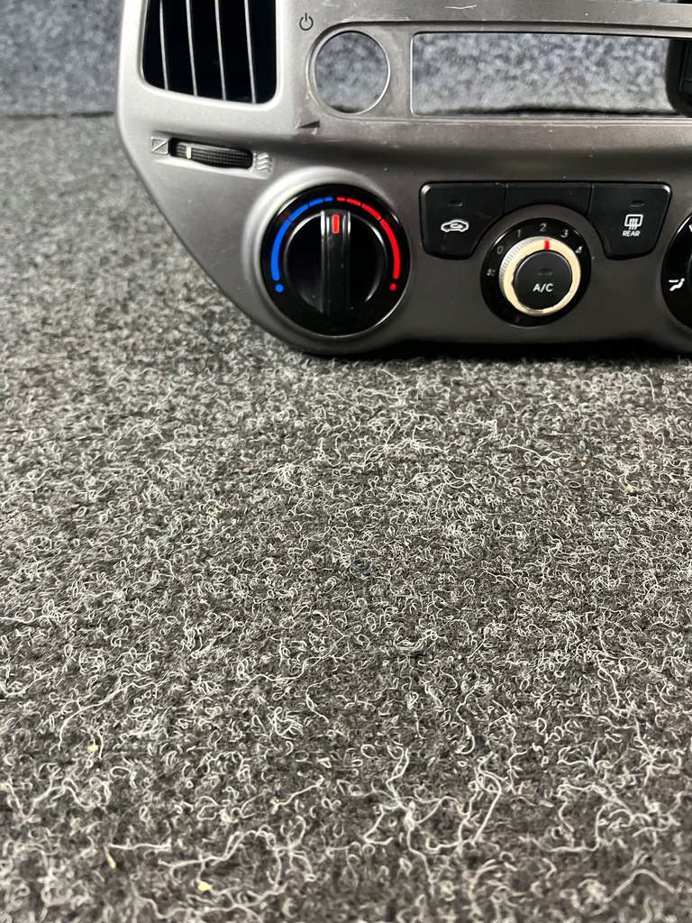 фото №6, I20 lift 12-14 панель обдув рамка радио 972504p540