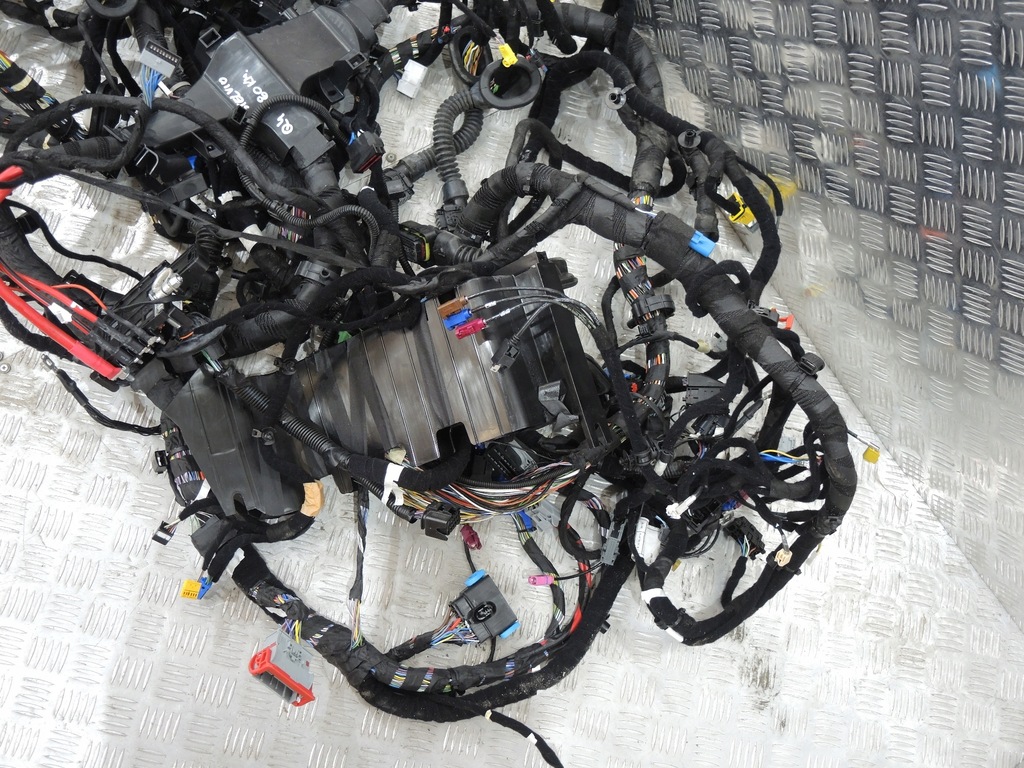 фото №6, Alfa romeo stelvio q4 электропроводка салона