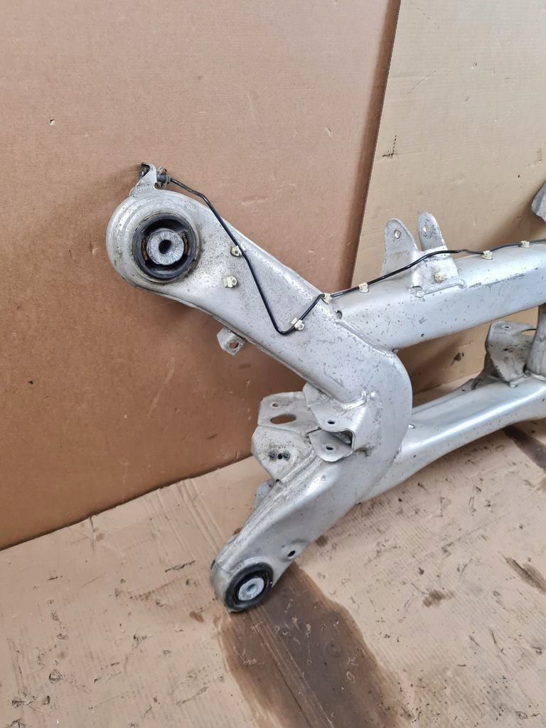 фото №13, 2015 bentley flying spur рама допоміжна задня 4w0505235a