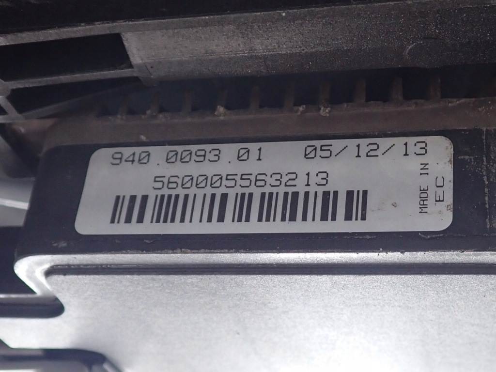 Комплект радиатор кондиционера воды вентилятор volvo v40 2 1.6d 31319165 Недорого