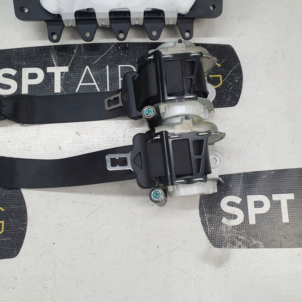 фото №11, A klasa w177 панель приладів панель приладів консоль подушки безпеки ремені подушка безпеки