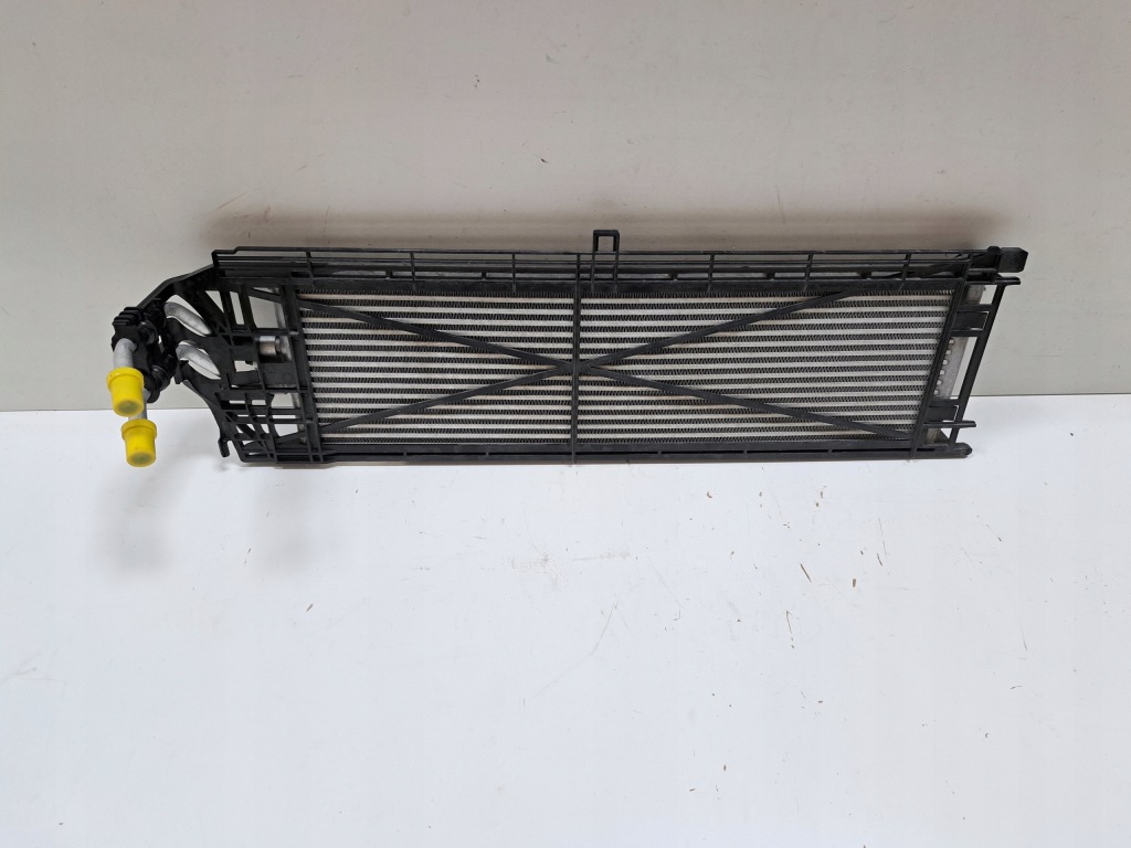 фото №1, Bmw x3 x4 g01 g02 радіатор оливи рамка 9487254 оригінал