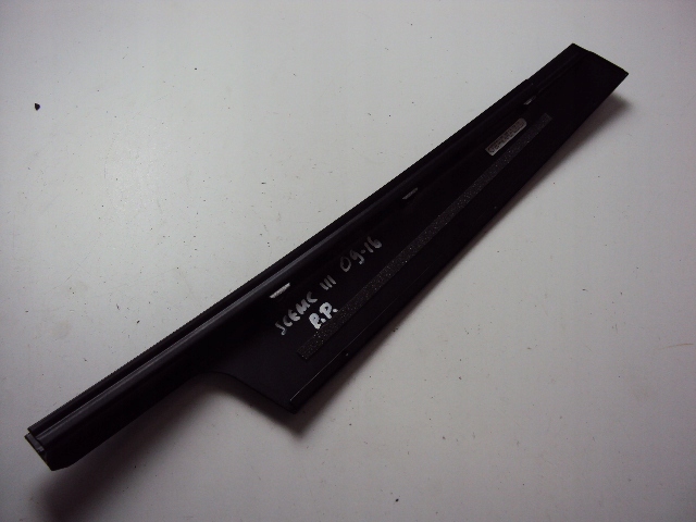 фото №4, Накладки дверь правый перед renault scenic iii 09-16