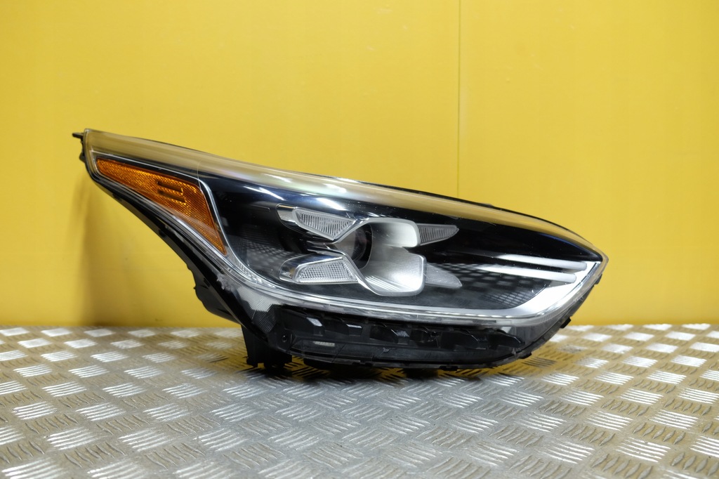 фото №1, Kia cerato forte 2019 2020- фара лампа full led права usa