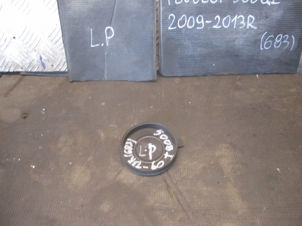 фото №1, Заглушка левый перед peugeot 5008 i 09-13r