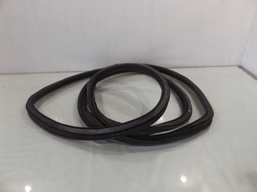 фото №1, A6 c6 kombi прокладка крышки