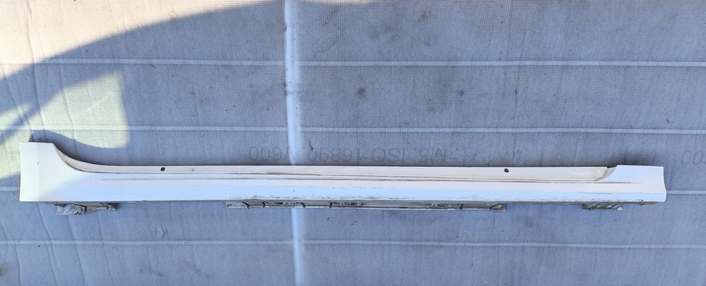 фото №1, Молдинг порог правая toyota corolla e21 sedan