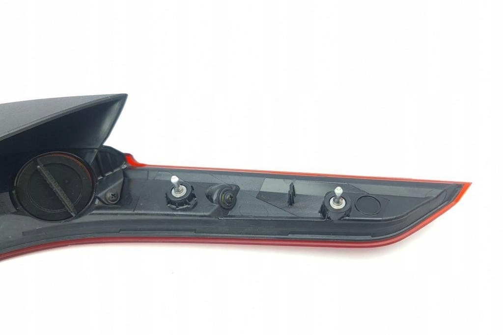 фото №12, Лампа левая задняя kia niro 92401at000 electric 150kw 2024