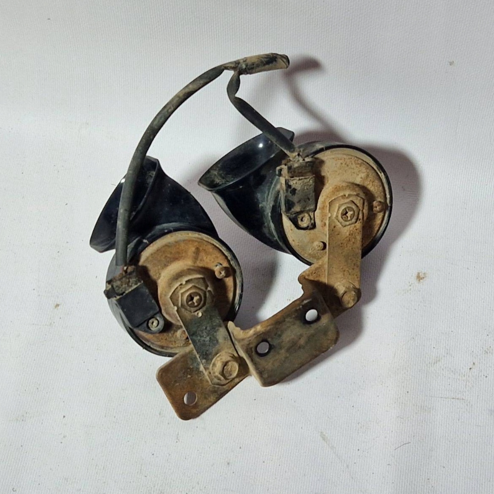 фото №4, Subaru legacy 2004 клаксон