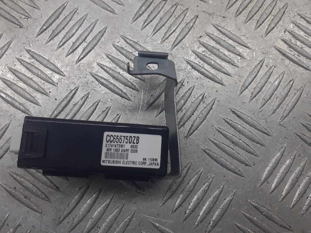 фото №1, Модуль замка центрального mazda 5 1.8 16v cc65675dzb