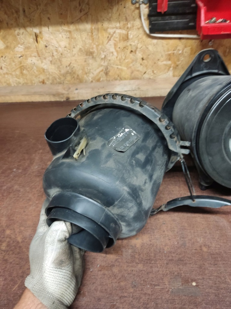 фото №6, Корпус фільтра повітря ford explorer 4.0b v6 f57x-9a612-ae