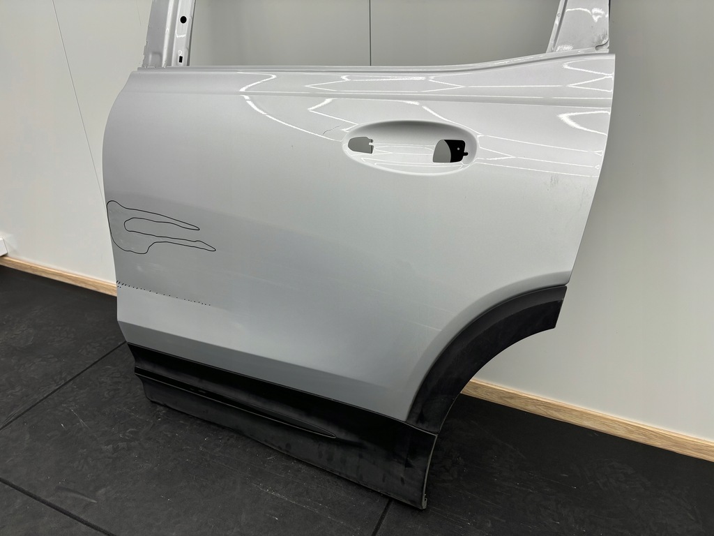 фото №9, Mercedes glb w247 двері ліва задні задня