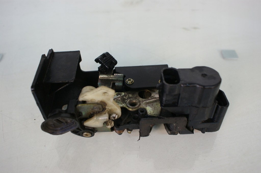 фото №3, Замок дверь правый задняя alfa romeo ar 156