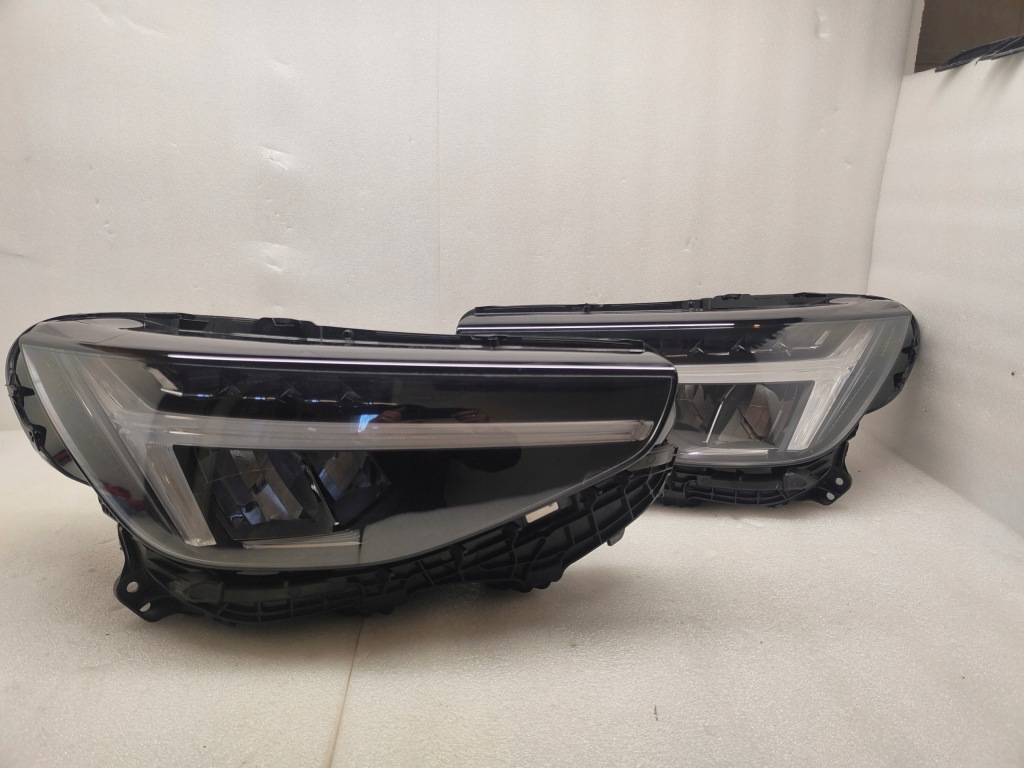 фото №1, Volvo xc40 lift full led base комплект лампа передніх 32338909, 32404665