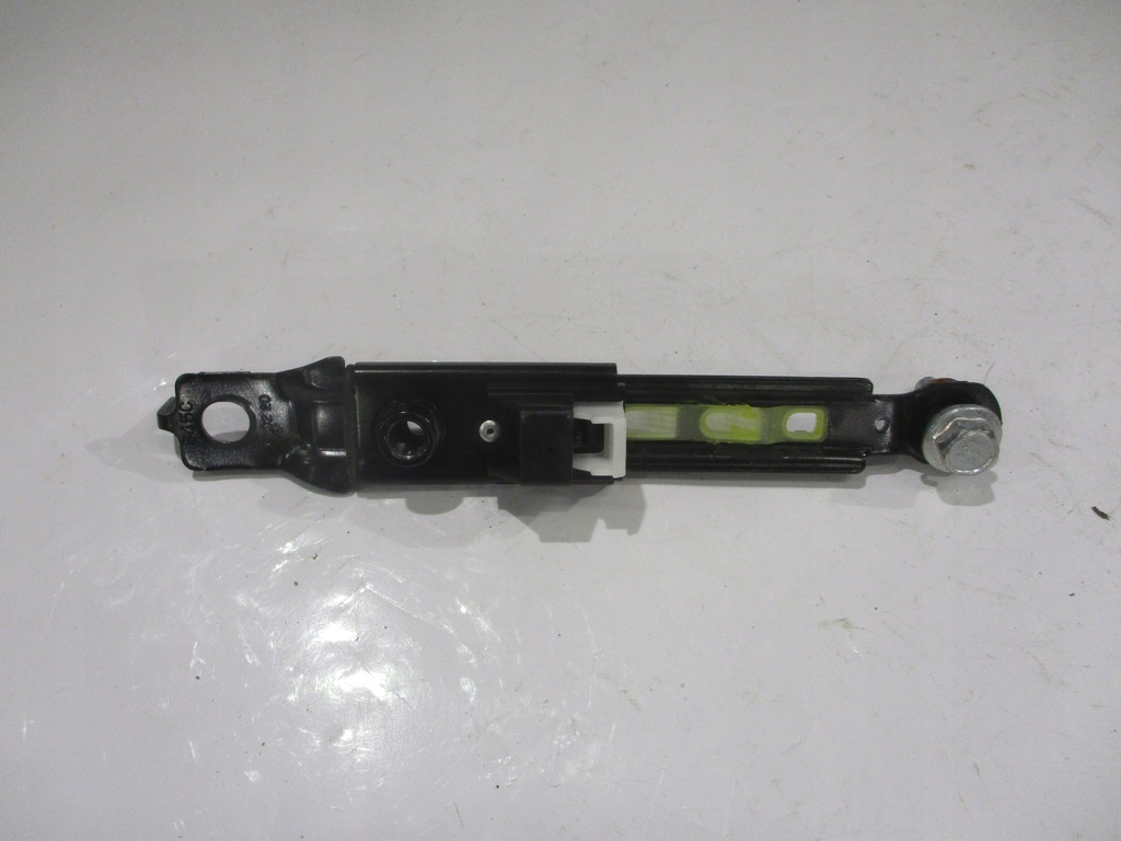 фото №1, Ползунок регулировки ремней поперечина правый перед kia sorento ii