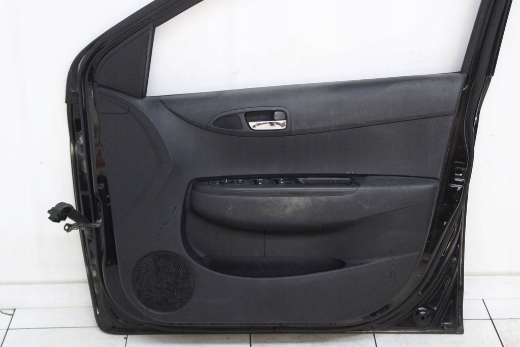 фото №9, Hyundai i20 i 5d 08r- дверь левая передние левый перед fr