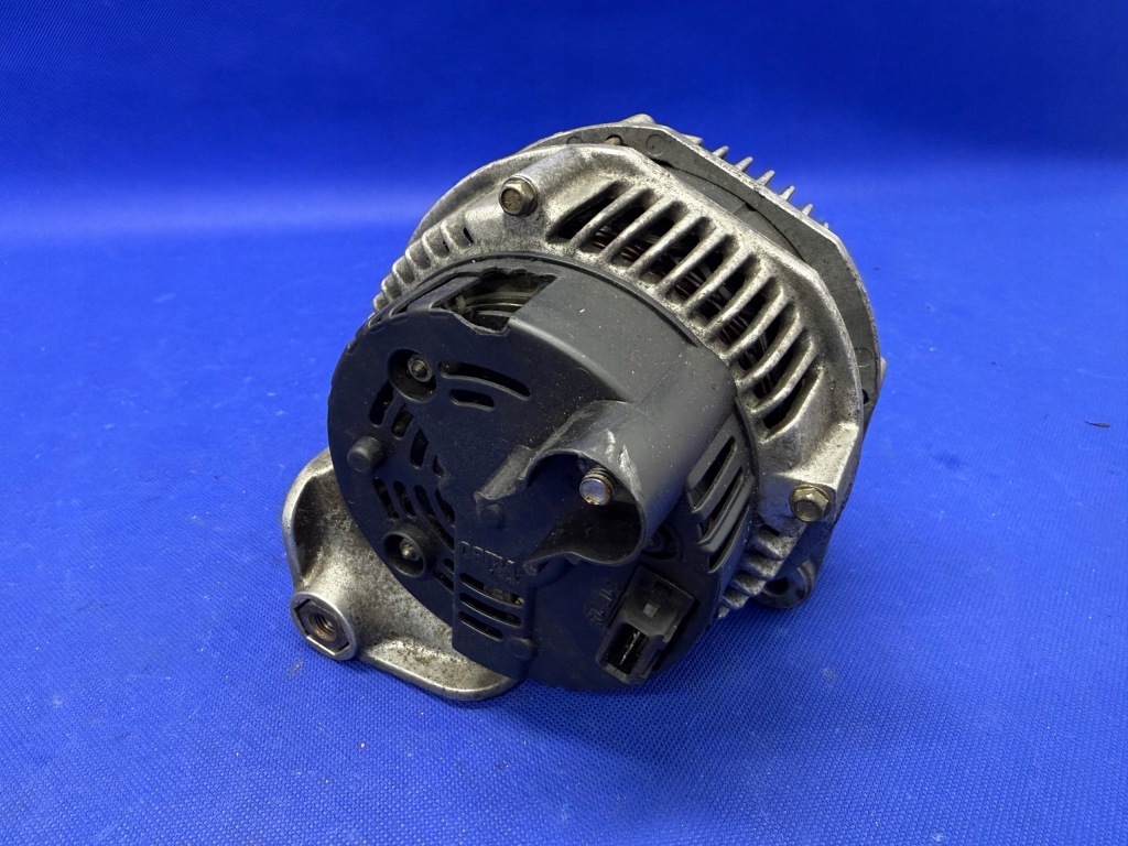 Bmw 3 e46 генератор m57 m47 3 pin Оригинал