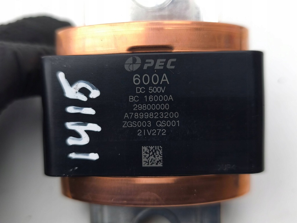 Mercedes-benz eqe v295 запобіжник 2022 a7899823200 Зі Шроту