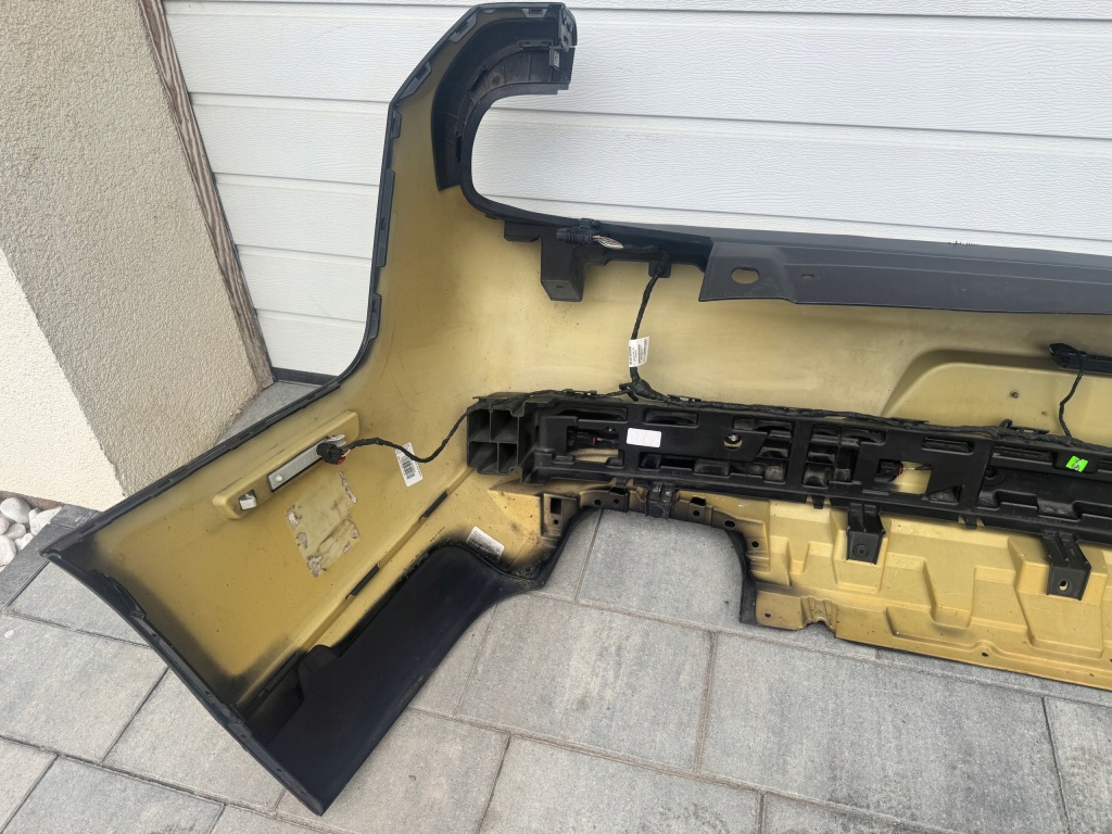 Dodge challenger задний бампер комплектный  2015+ Доставка