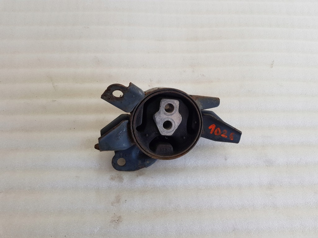 фото №1, Kia carens i40 1.7 crdi подушка кронштейн двигуна