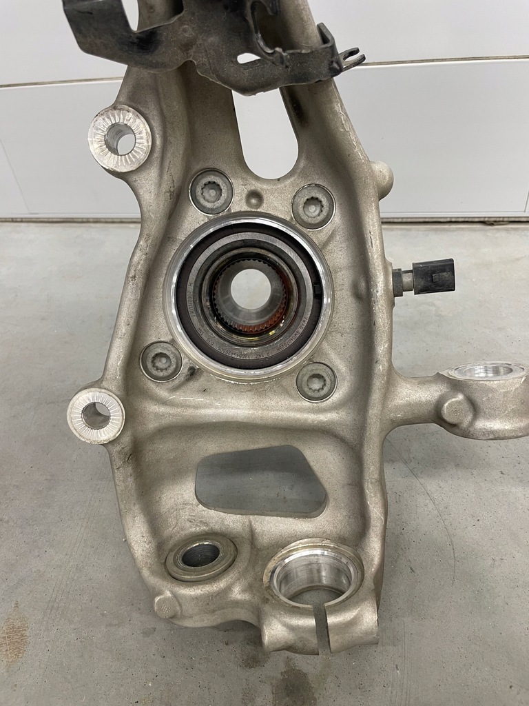 фото №11, Поворотный кулак левая правая перед s4 rs4 b9 s5 rs5 8w оригинал 23r