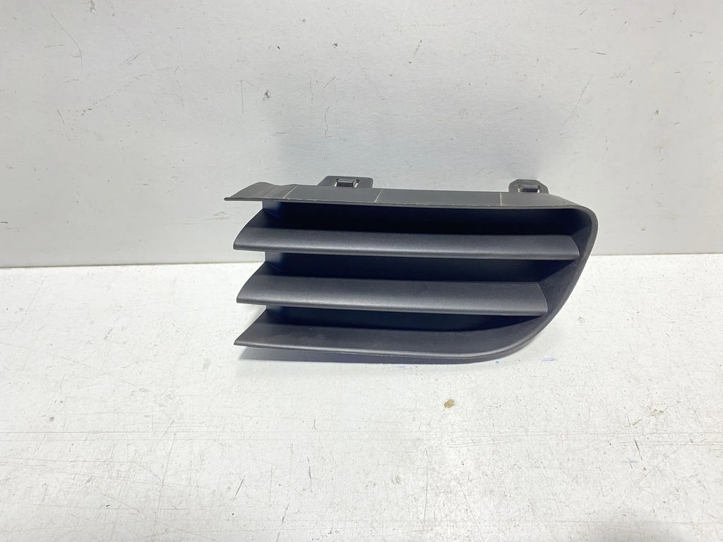 фото №1, Решётка левая перед renault megane ii 8200115119