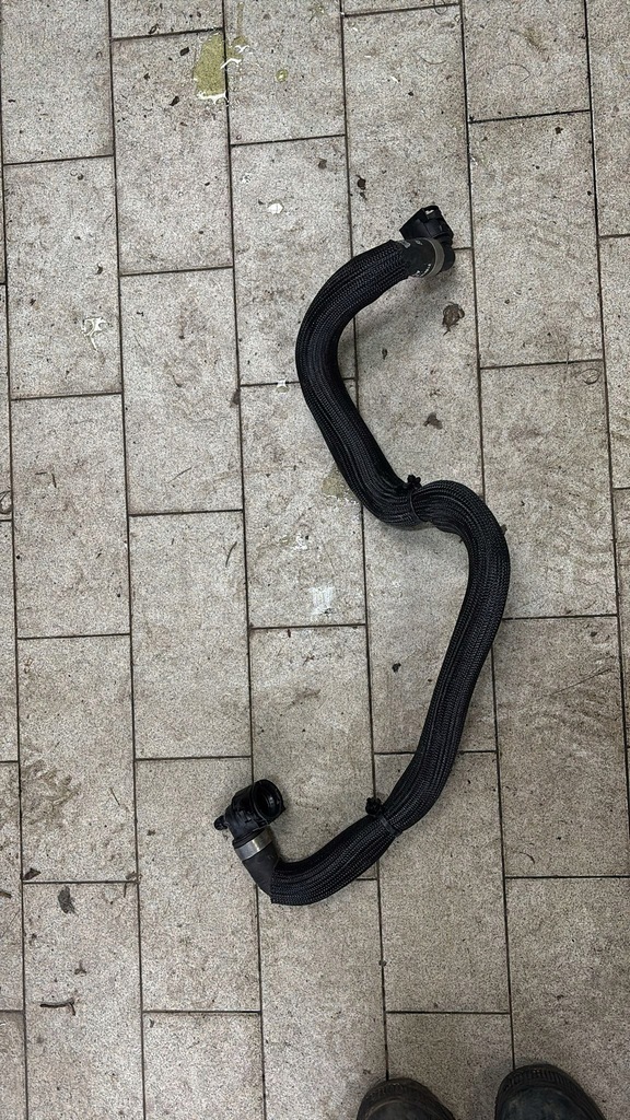 фото №1, Шланг wąż радіатора renault espace v 215010124r