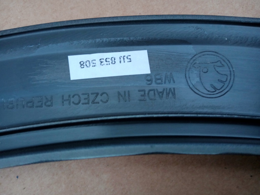 фото №4, Skoda rapid scout левая правая молдинг крыла задняя