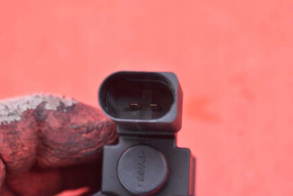 фото №8, Клапан вакуумa 037906283d bentley continental 1 i gt 6.0 w12 560 km