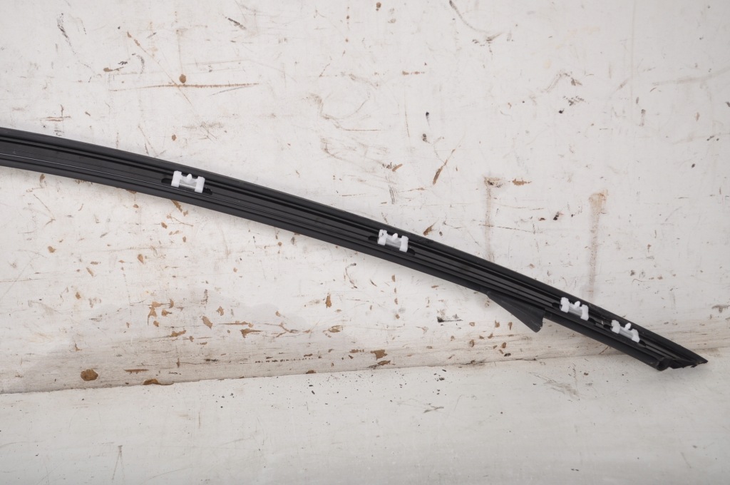 Bmw f44 gran купе молдинг дахова ліва 2021r 7483155 Недорого