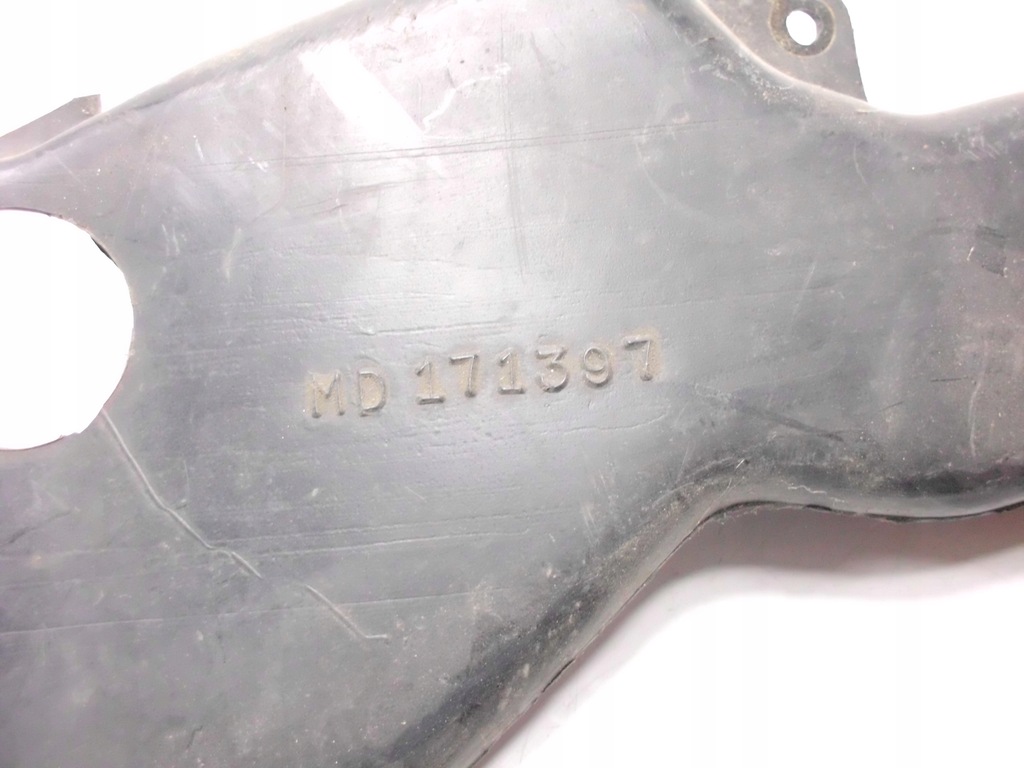 фото №4, Mitsubishi space runner 2.0d повітрозабірник труба повітря