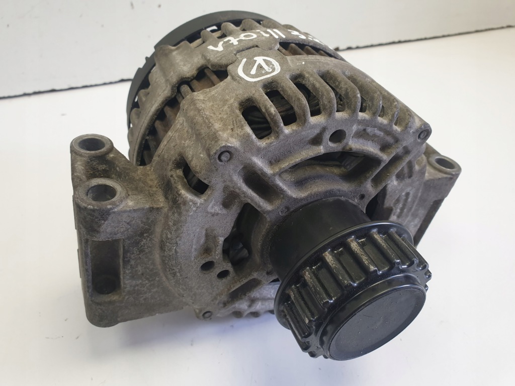 Купити Volvo s80 2 3.2 генератор bosch 0121615011
