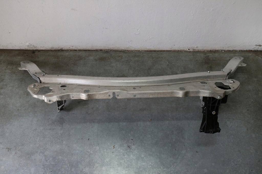 фото №1, Усилитель панель фары перед mercedes e-klasa w213 2016-