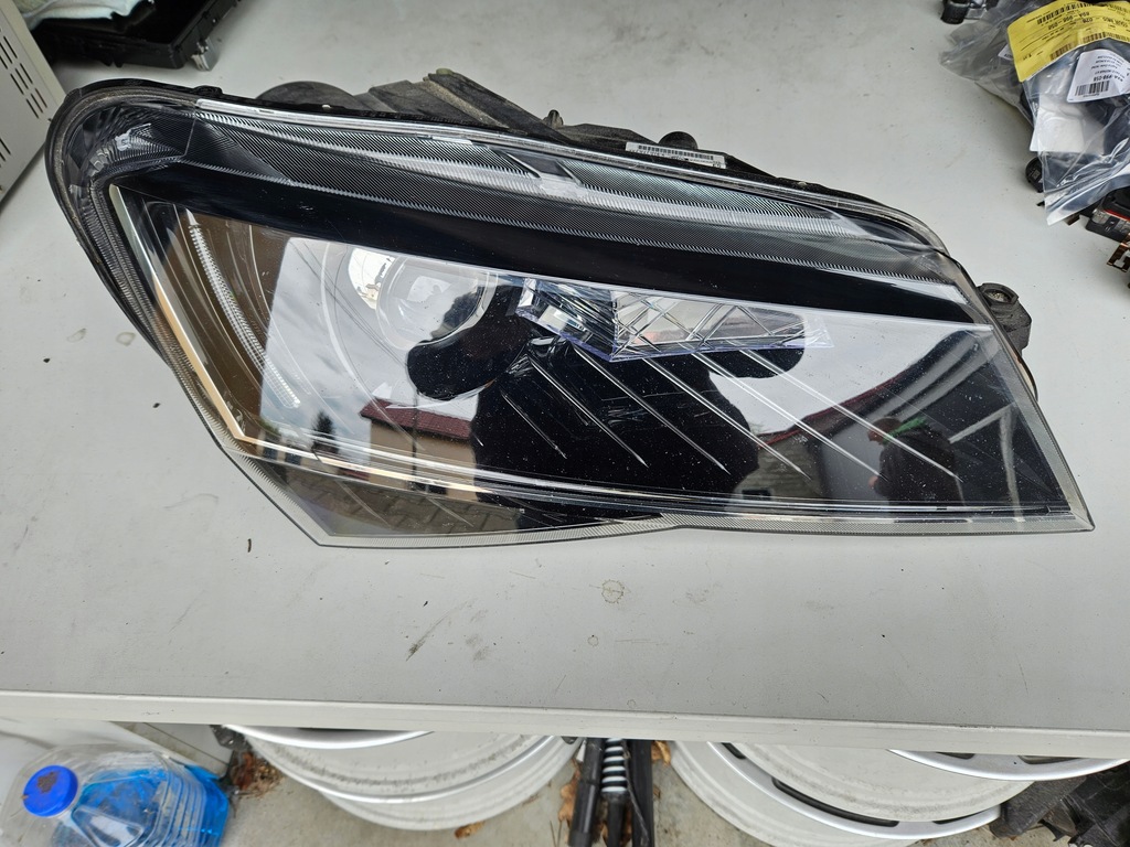 фото №1, Pr ксенон led skoda superb iii 3v1941016a ideał