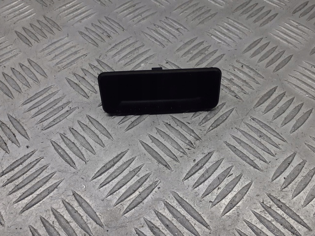 фото №1, Микровыключатель замка крышки skoda octavia ii 1z0827574c