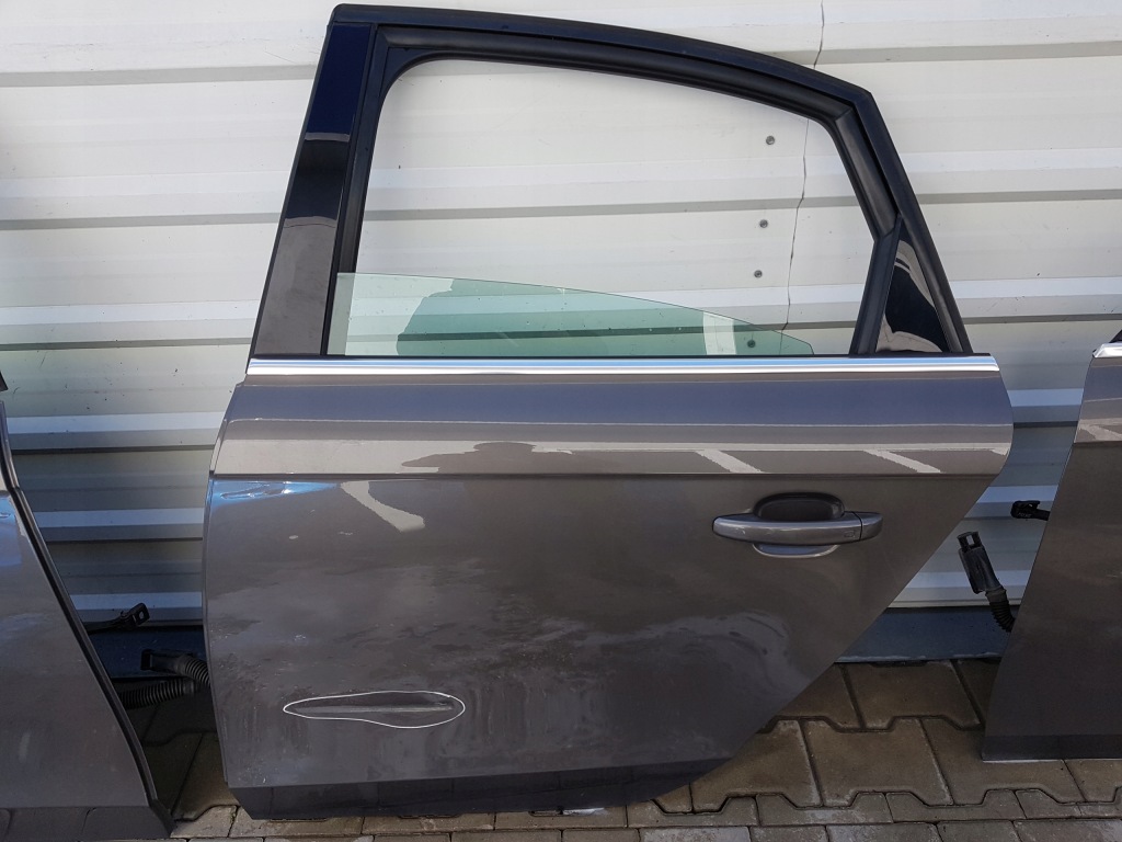 фото №1, Audi a4 b8 08r- sedan двері ліва задня ly1p