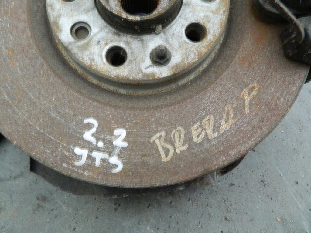 фото №2, Поворотный кулак ступица alfa romeo 159 1.9 2.2 jts правая