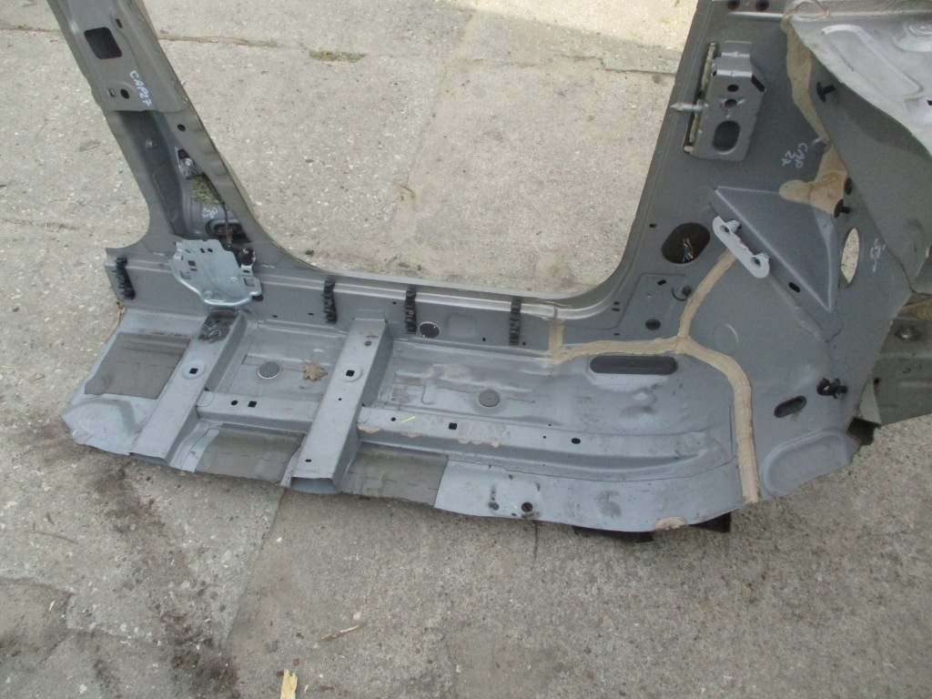 фото №4, Renault captur i порог левый 2x блок двигателя 13-19 rok tehnk