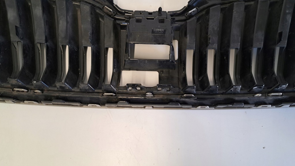 фото №14, Решётка радиатора skoda superb 3 iii 3v0 15-