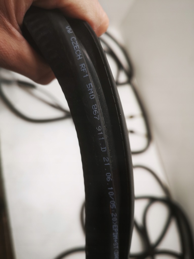 фото №4, Vw golf vui plus ущільнювач двері