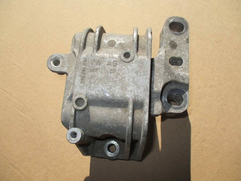 фото №1, Подушка кронштейн двигуна leon ii 2.0 fsi 05-12