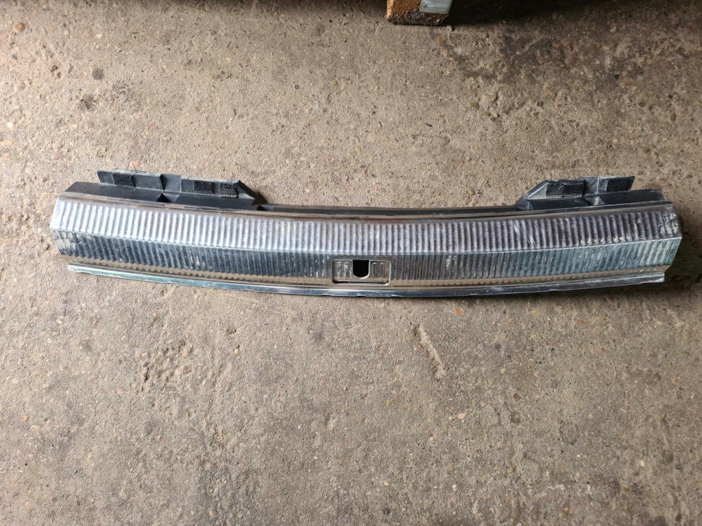 Купити Накладка поріг багажника audi a4 b8 8k9864483a