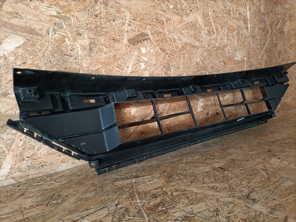 Ford kuga mk3 st-line решётка нижняя бампер перед lv4b-17k945-s с Разборки