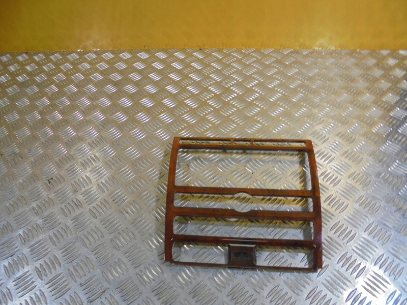 фото №2, Vw phaeton рамка декоративная dekor радио 3d0035122a