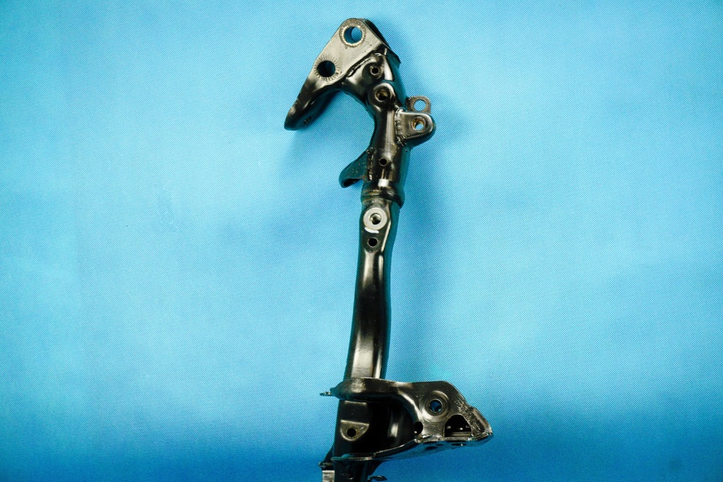 фото №10, Опора подвеска подрамник перед audi a8 s8 4h 4h0399315af