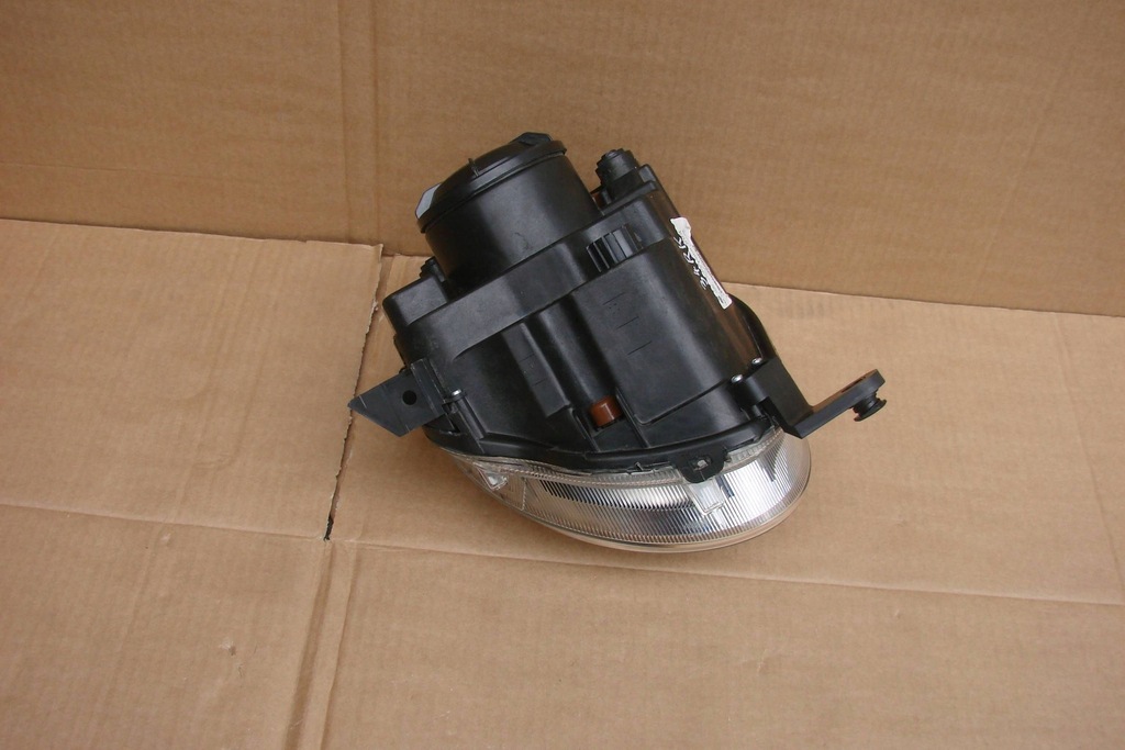 фото №8, Fiat 500 lift 2018 ліва сторона лампа передня