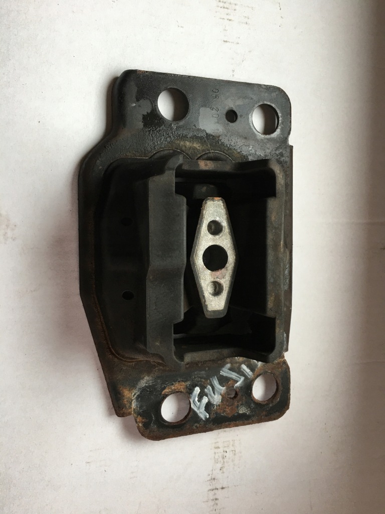 фото №1, Опора подушка коробки mondeo fusion 1.5 2.0 eb