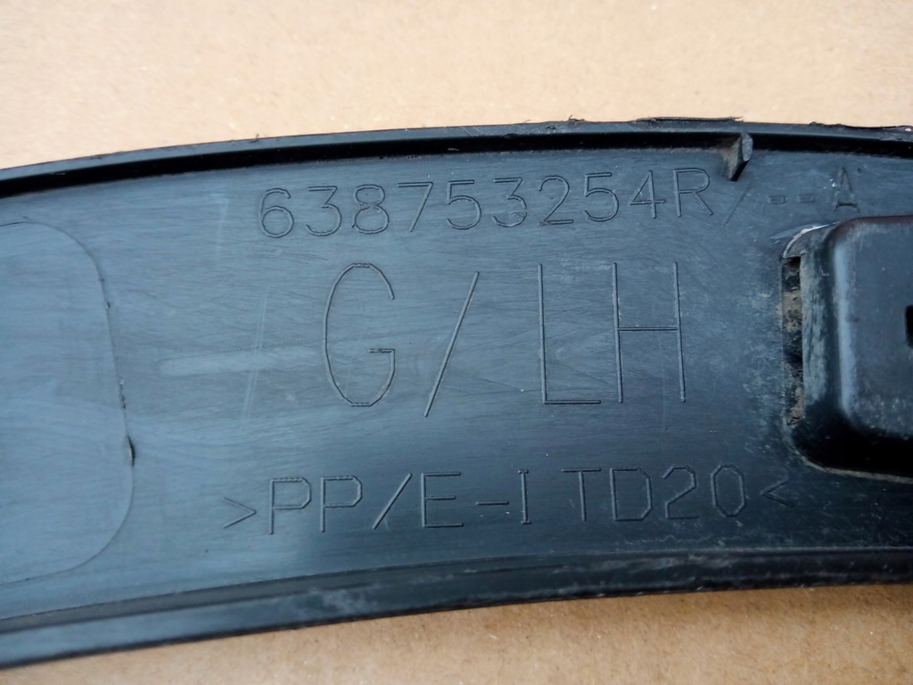 фото №9, Renault kadjar ліва молдинг крила перед